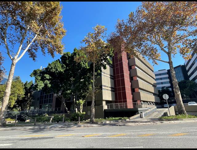 1,929M² OFFICE TO LET IN SANDTON CENTRAL